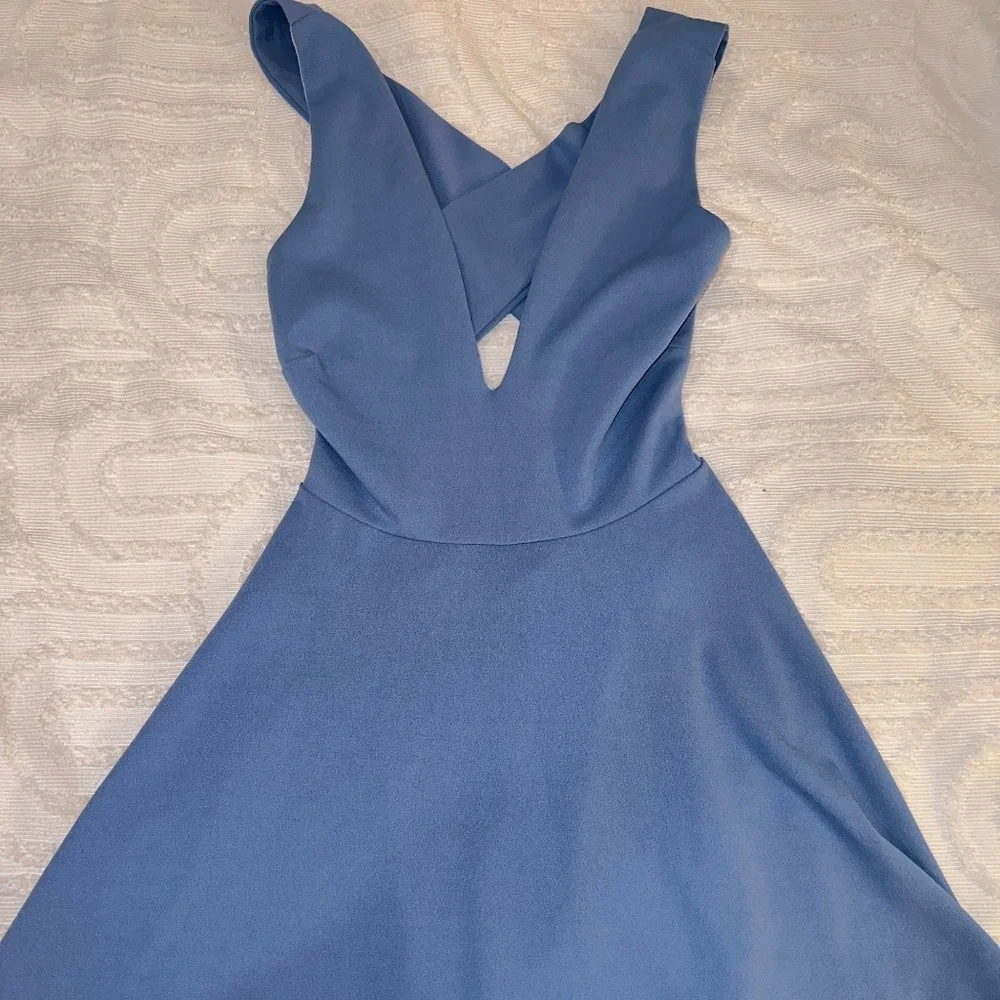 Blue v neck dress - Picture 1 of 2